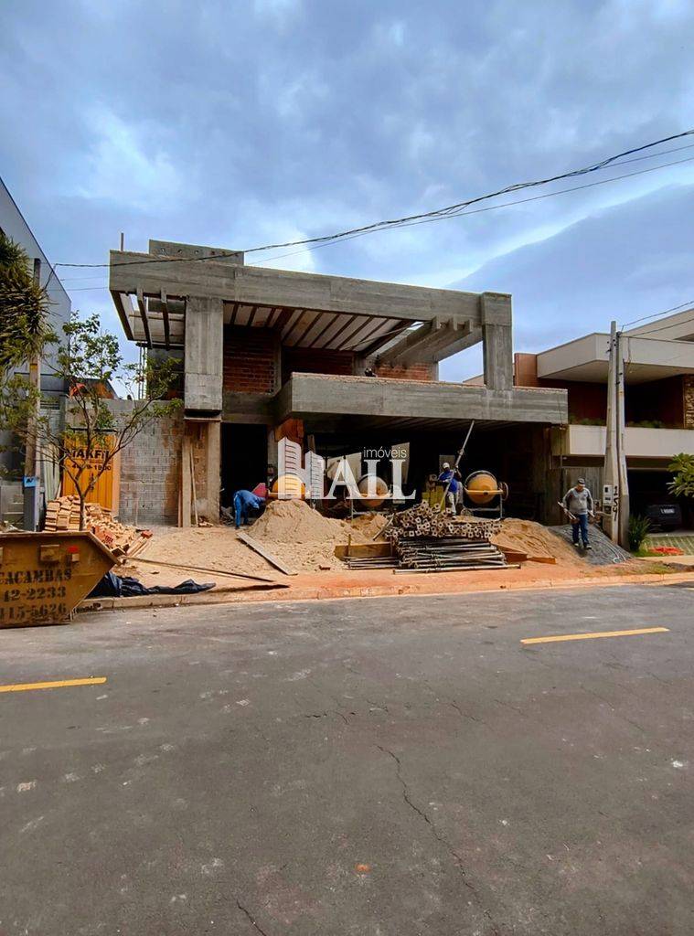 Casa em condomínio para venda -   - 4 dorms